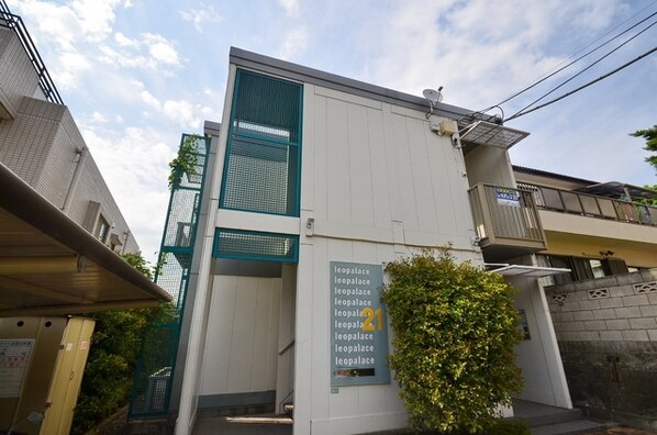 レオパレスドミールT・M・の物件外観写真